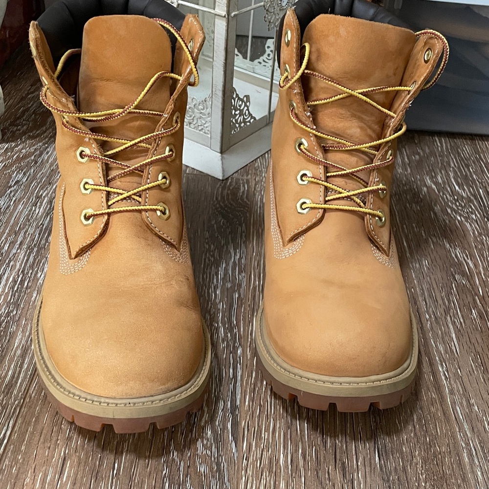 Timberland Women’s Tan Leather Boots